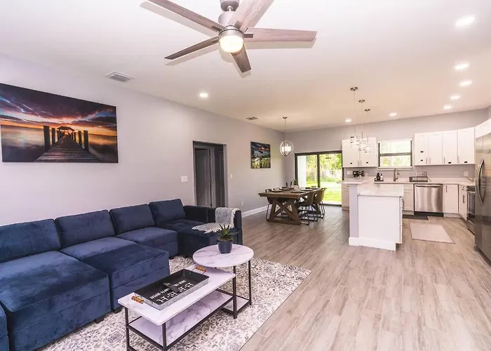 2023 Built! Fineart, Putt-Putt, Hammock, Backyard, Pet And Kid Friendly