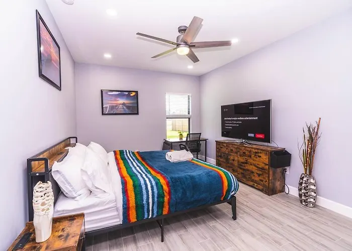 2023 Built! Fineart, Putt-Putt, Hammock, Backyard, Pet And Kid Friendly