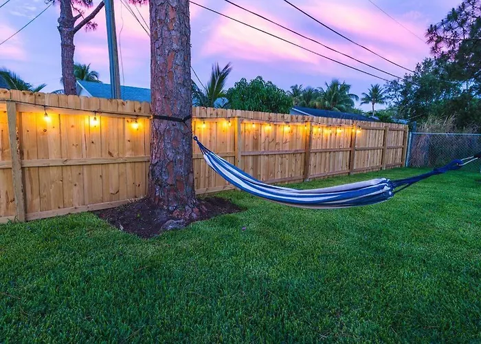 2023 Built! Fineart, Putt-Putt, Hammock, Backyard, Pet And Kid Friendly