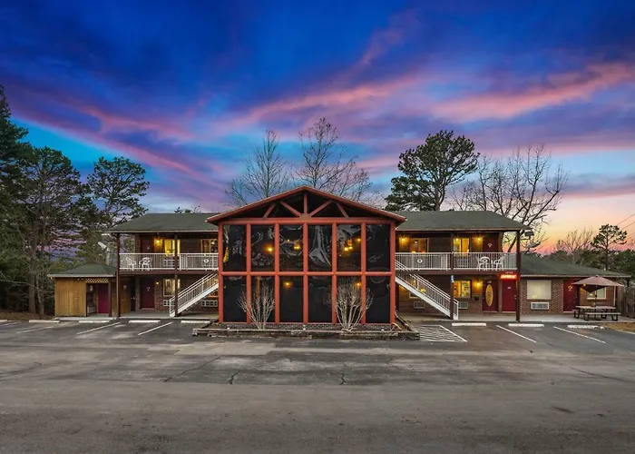 The Lookout Lodge