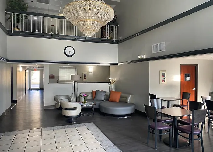 Super 8 By Wyndham Weatherford