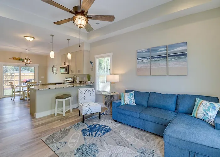 1 Mi To Beach! Ocean Isle Home W/ Shared Lanai