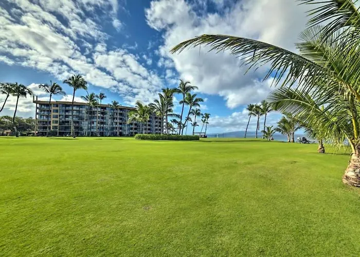 Enjoy Your Oceanside Dream At Kihei Surfside