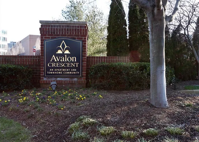 Oakwood At Avalon Crescent