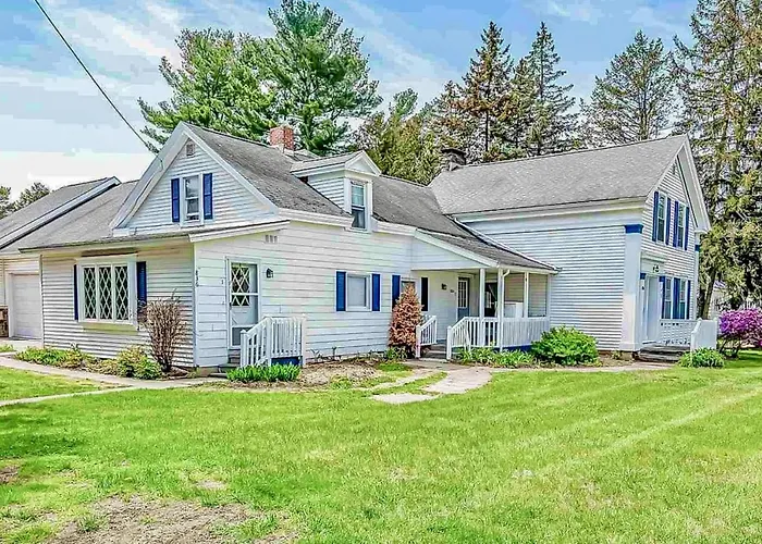 Maplewood Manor