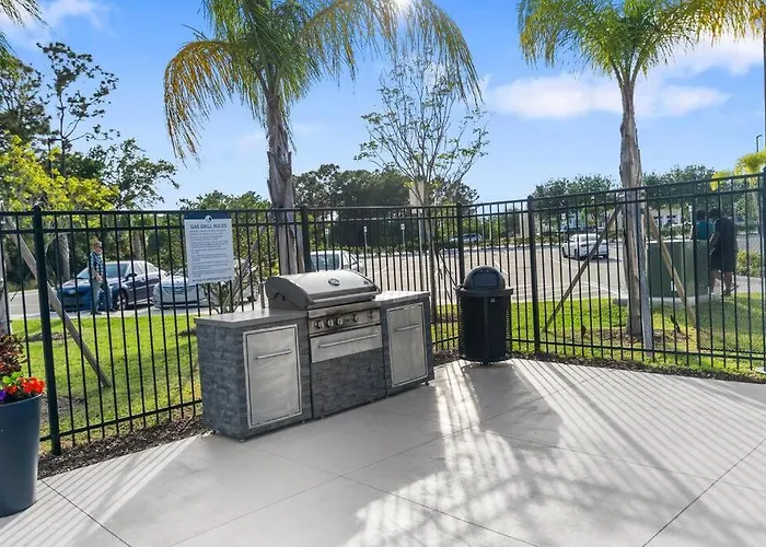 Elegant 3Br/2Ba Condo Near Beaches & Attractions