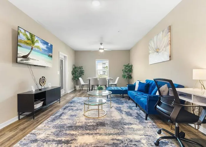 Luxury 3 Bedroom/2 Bathroom Condo In Melbourne Fl With Pool, Gym And Laundry