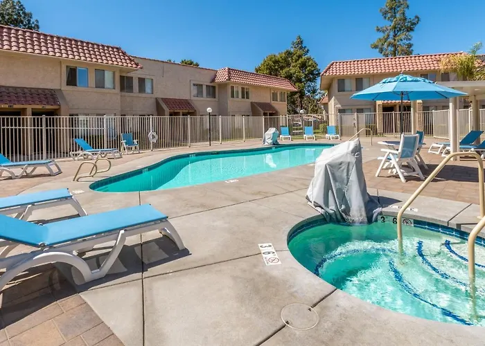 Summer Desert Oasis! Pool, Patio & Fast Wifi