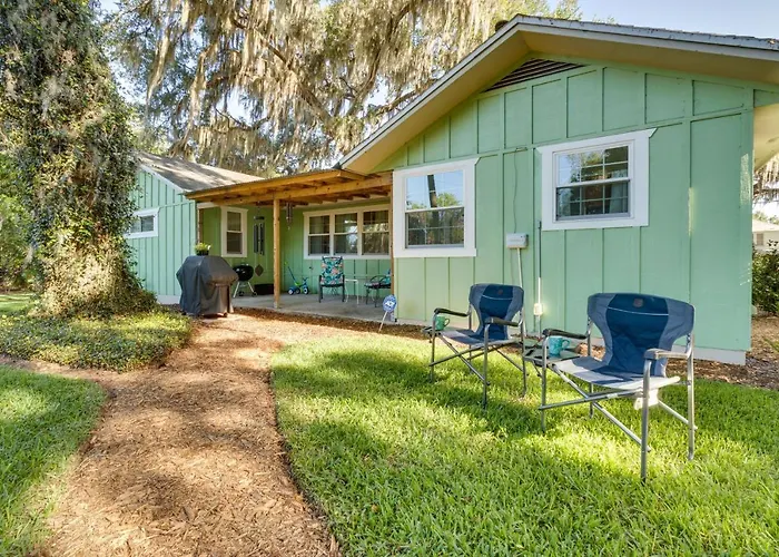Walk To Lakes! Tropical Escape In Mount Dora