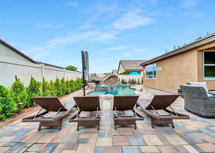 Indiostay 5Min To Stagecoach Fest -Private Pool, Water Slide, Waterfall, Jacuzzi, Fire Pit
