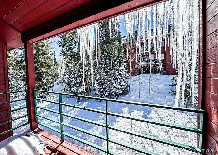 Luxury Ski Condo With Hot Tub