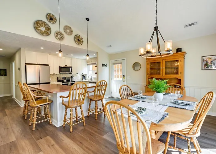 Charming Condo On Sky Valley Golf Course!