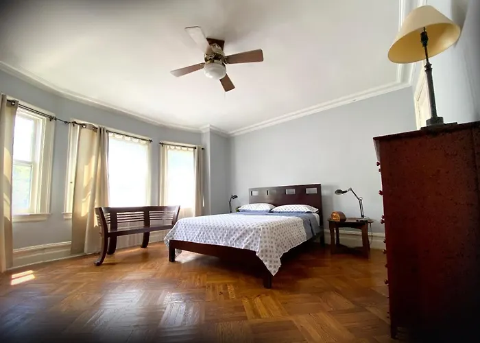 Spacious Bedroom In A Brooklyn House Shared With Host