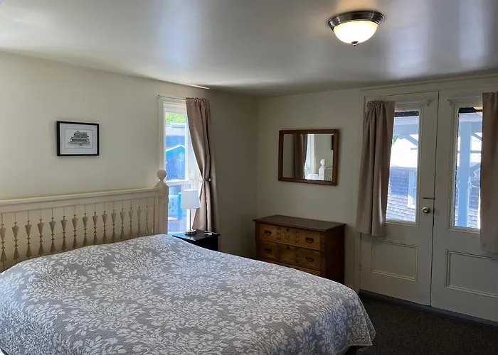 The Attleboro House