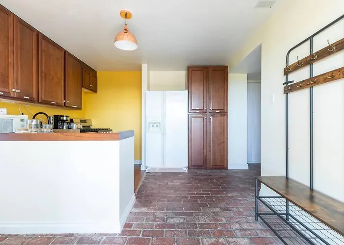 30 Pct Off! Malibu Romantic Suite, Ocean View, Beach