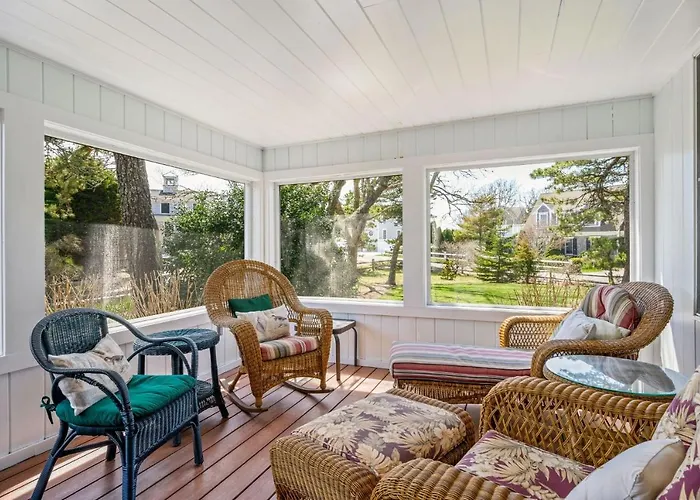 Your Cape Getaway - Beach Plum Cottage