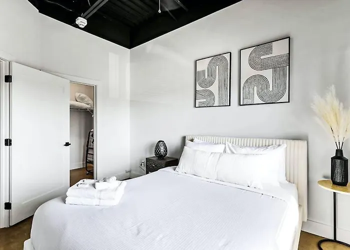 Brand New Condo Near Downtown Nash W Washer Dryer