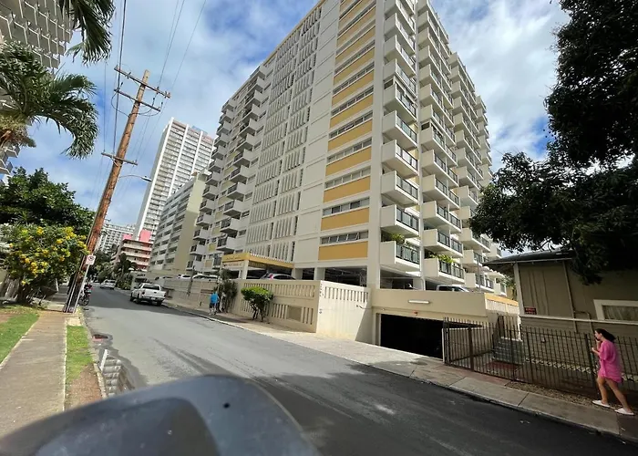 Amazing Waikiki Beach Condo 2Bed2Bath+Free Parking