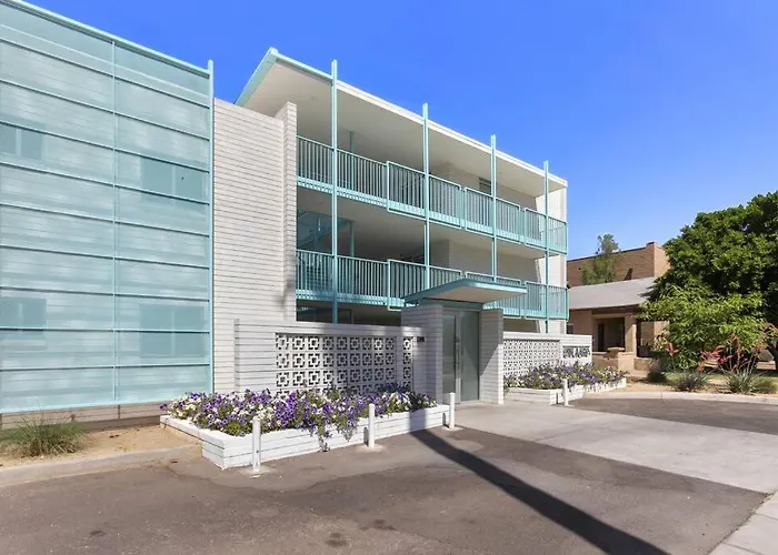 Dtph Modern Designer Studio - Pool & Parking -