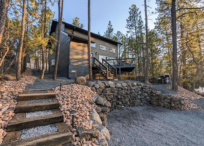 Pinetop Getaway W Sunset Deck & Fire Pit Table