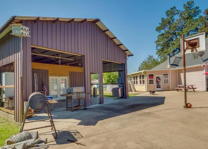 Natchez Vacation Rental, Close To Historic Parks!