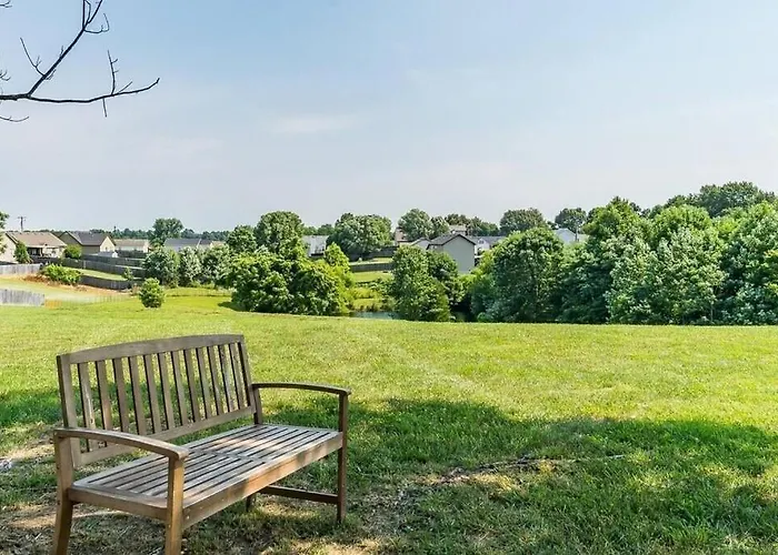 The Loft At Hilltop Acres - Clarksville, Tennessee