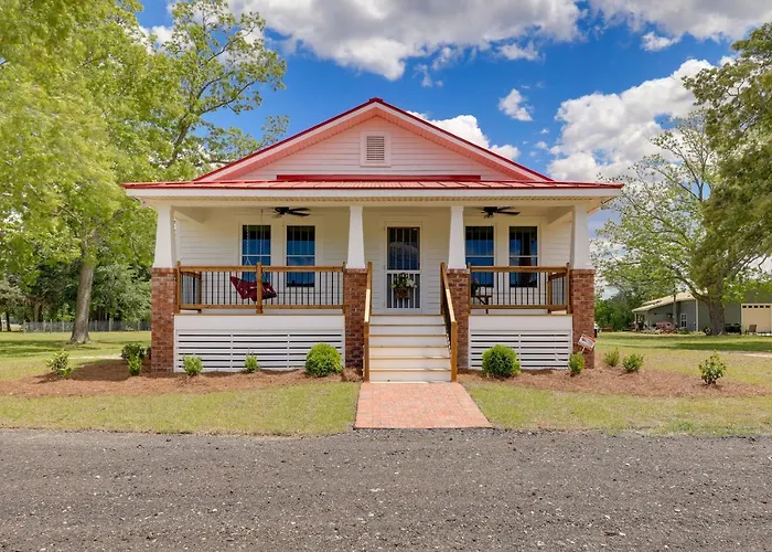 New Bern Vacation Rental On Farm W/ Fire Pit!
