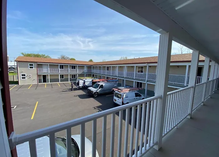 Stay Inn And Suites