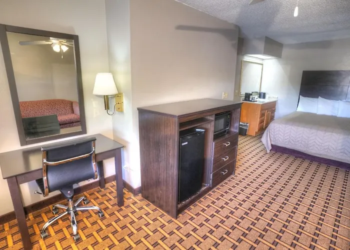 Amerivu Inn & Suites - Helen - Downtown