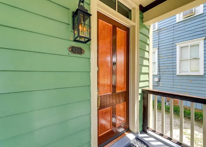 Victorian Vacation Rental Apt In Downtown New Bern