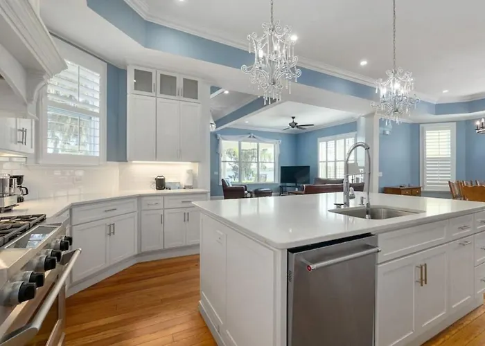 Historic St. Johns River Retreat | Dock, Boat Access & Pet Friendly
