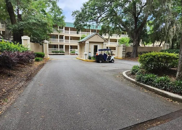 Classy & Comfortable Condo!