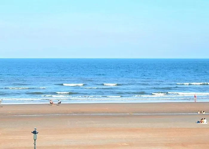 Direct Oceanfront With Balcony