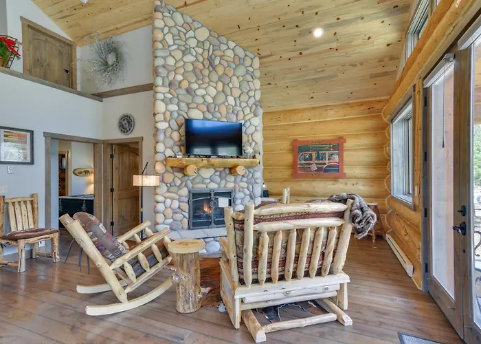 Cozy Riverfront Cabin ~ 1 Mi To Buena Vista