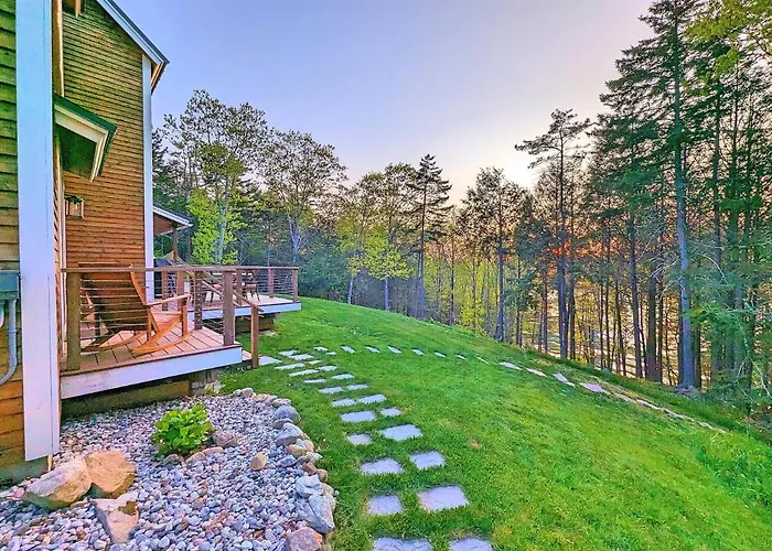 Waterfront Private Apartment, 5 Minutes From Llbean!