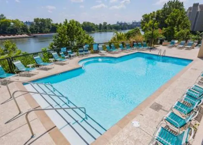 Captain'S Quarters Riverfront #1
