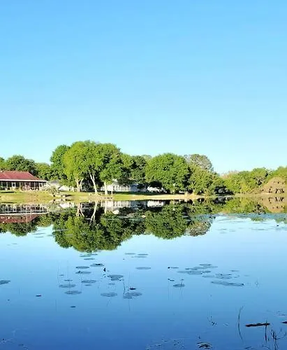 Lake House To Relax And Rest