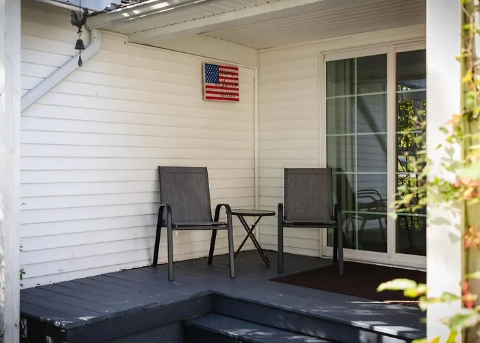 Ames Cottage Elk Rapids