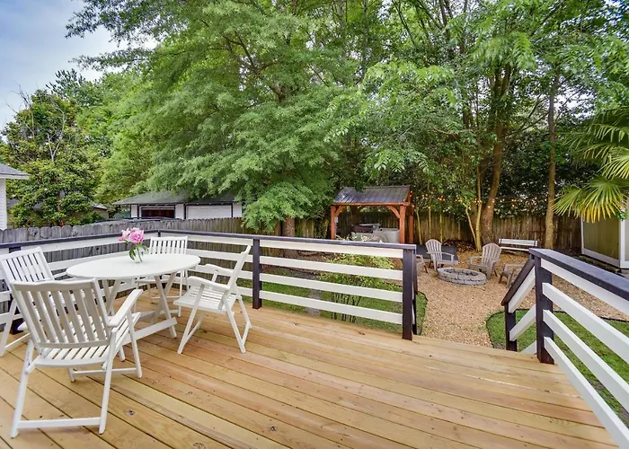 Elizabeth City Vacation Rental: Gazebo W/ Hot Tub!