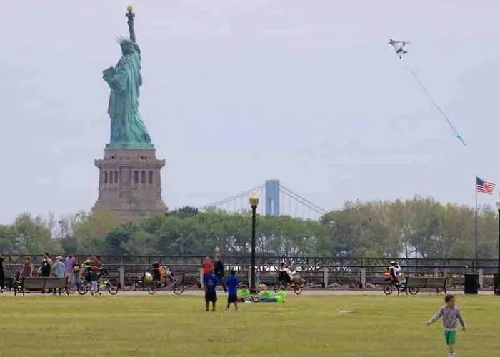 Liberty Dream - 20 Min To Nyc