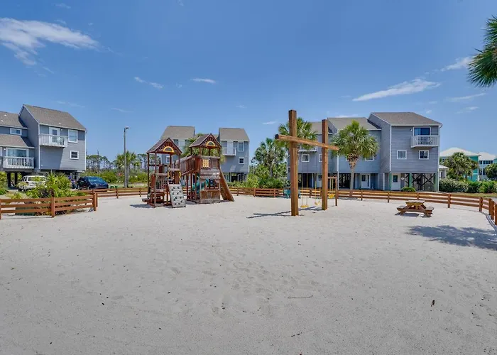 Cape San Blas Gem: Walk To Beach & Pool!