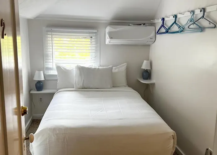 Capricorn House