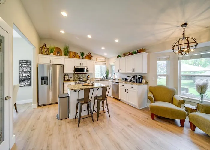 Coeur D'Alene Vacation Rental ~ 4 Mi To The Lake!