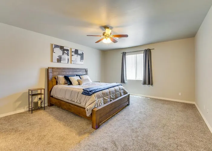 Beautiful Bullhead City Home Rental W/ Yard!