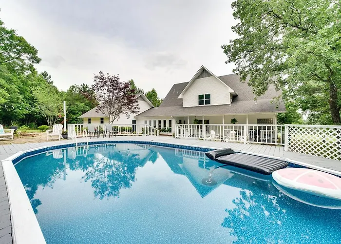 Spacious Getaway By Wolf Pen Gap 15 Acres And Pool!