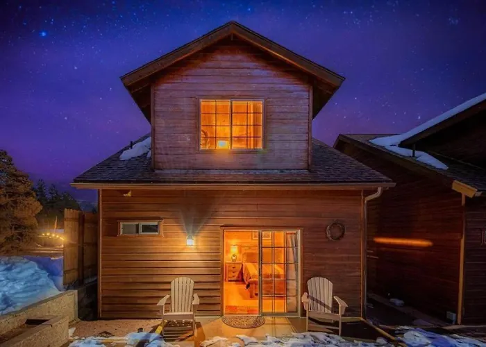 Cabin #3 Rainbow Trout - Pet Friendly- Sleeps 6 - Playground & Game Room