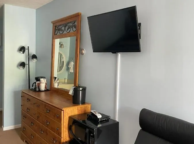 M22 Inn Glen Arbor