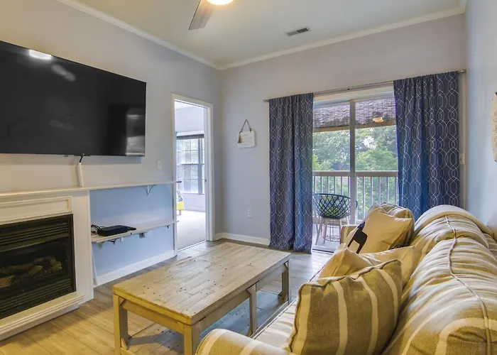 Condo W/ Pool Access ~ 2 Mi To Rehoboth Beach!