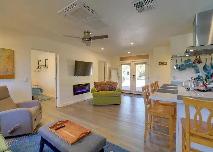 Pet-Friendly Old Town Cottonwood Cottage!