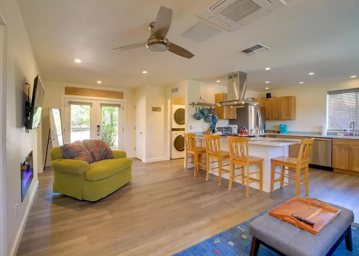 Pet-Friendly Old Town Cottonwood Cottage!